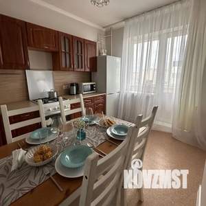 1-к квартира, посуточно, 33м2, 9/10 этаж