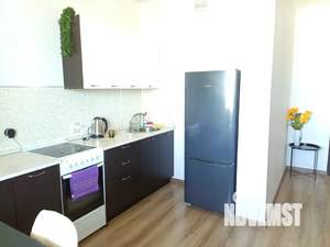 Студия квартира, посуточно, 36м2, 16/25 этаж