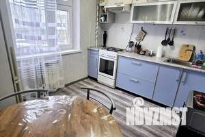 1-к квартира, посуточно, 37м2, 3/10 этаж