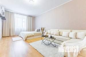 1-к квартира, посуточно, 50м2, 2/7 этаж