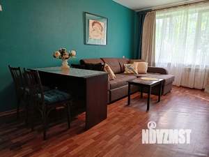 3-к квартира, посуточно, 57м2, 2/5 этаж