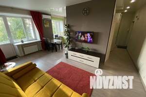 2-к квартира, посуточно, 45м2, 5/5 этаж