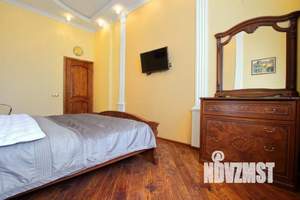 3-к квартира, посуточно, 90м2, 1/1 этаж