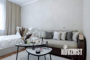 1-к квартира, посуточно, 42м2, 4/10 этаж