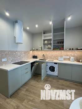 Студия квартира, посуточно, 40м2, 8/10 этаж