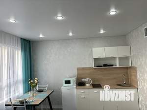 Студия квартира, посуточно, 32м2, 19/25 этаж