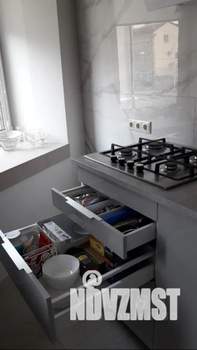 Студия квартира, посуточно, 40м2, 3/3 этаж