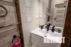 1-к квартира, посуточно, 38м2, 8/19 этаж