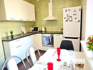 1-к квартира, посуточно, 45м2, 1/1 этаж