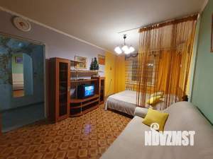 1-к квартира, посуточно, 35м2, 4/9 этаж