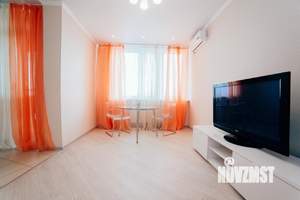 1-к квартира, посуточно, 52м2, 1/1 этаж