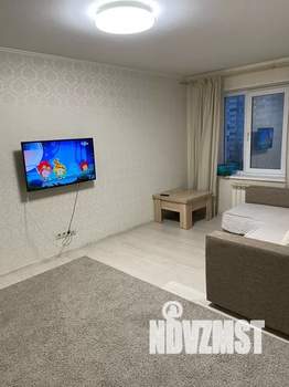 1-к квартира, на длительный срок, 55м2, 4/5 этаж