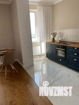 Студия квартира, посуточно, 42м2, 22/23 этаж