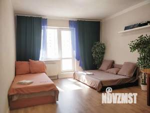 Студия квартира, посуточно, 37м2, 5/18 этаж