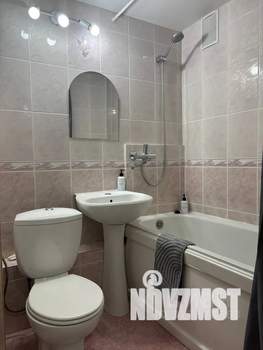 1-к квартира, посуточно, 38м2, 7/10 этаж