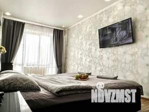 3-к квартира, посуточно, 82м2, 1/1 этаж