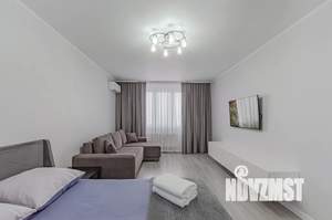 1-к квартира, посуточно, 38м2, 19/19 этаж