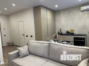 Студия квартира, посуточно, 41м2, 10/21 этаж