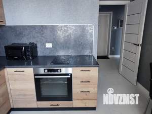 1-к квартира, посуточно, 38м2, 13/24 этаж