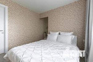 1-к квартира, посуточно, 56м2, 1/1 этаж