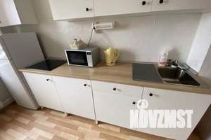 1-к квартира, посуточно, 36м2, 13/16 этаж