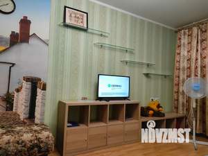Студия квартира, посуточно, 42м2, 7/10 этаж