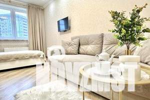 1-к квартира, посуточно, 40м2, 9/22 этаж