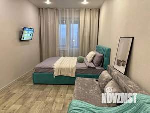 1-к квартира, посуточно, 39м2, 17/25 этаж