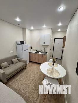 Студия квартира, посуточно, 20м2, 1/24 этаж