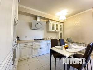 2-к квартира, посуточно, 72м2, 9/10 этаж