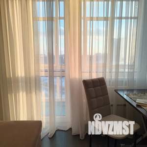 Студия квартира, посуточно, 28м2, 10/16 этаж