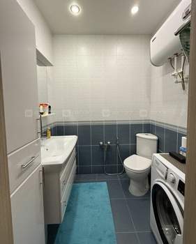 2-к квартира, вторичка, 65м2, 1/9 этаж