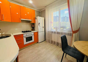 2-к квартира, вторичка, 63м2, 3/18 этаж