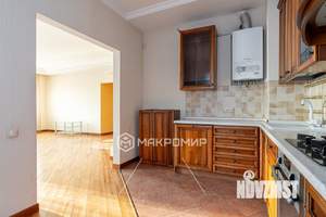 4-к квартира, вторичка, 125м2, 2/4 этаж