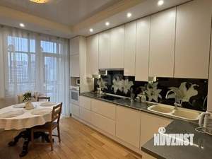 3-к квартира, вторичка, 100м2, 11/22 этаж