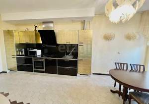 3-к квартира, вторичка, 151м2, 2/4 этаж