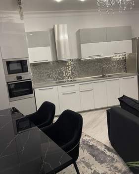 2-к квартира, вторичка, 70м2, 13/19 этаж