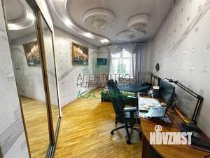 4-к квартира, вторичка, 164м2, 3/5 этаж