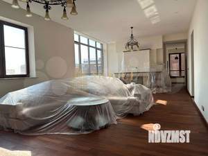 3-к квартира, вторичка, 195м2, 6/6 этаж