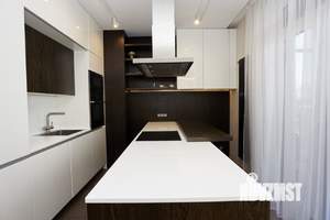 3-к квартира, вторичка, 93м2, 8/10 этаж