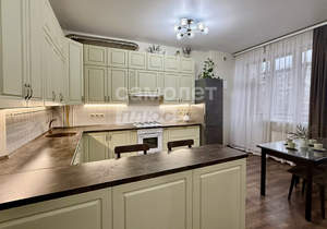 2-к квартира, вторичка, 83м2, 3/5 этаж