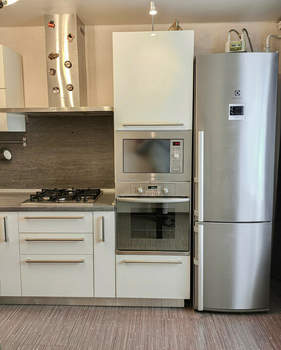 2-к квартира, вторичка, 62м2, 9/10 этаж