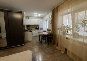 2-к квартира, вторичка, 43м2, 1/5 этаж