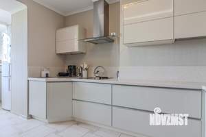 2-к квартира, вторичка, 65м2, 9/16 этаж