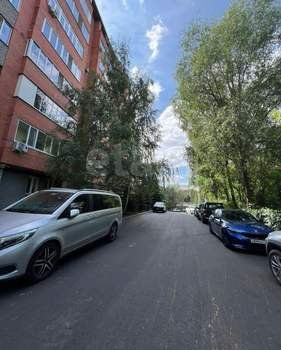 3-к квартира, вторичка, 227м2, 1/10 этаж