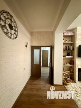 4-к квартира, вторичка, 122м2, 2/8 этаж