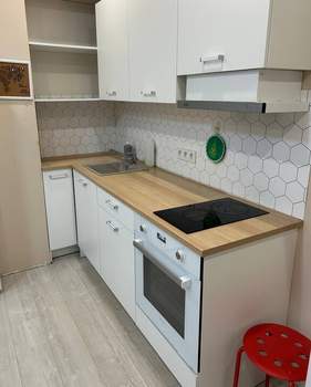 Студия квартира, вторичка, 27м2, 1/7 этаж