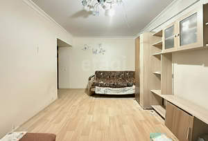 2-к квартира, вторичка, 43м2, 1/9 этаж