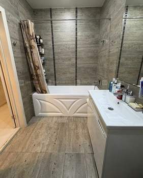 3-к квартира, вторичка, 70м2, 12/15 этаж