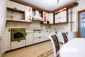 2-к квартира, вторичка, 64м2, 8/10 этаж